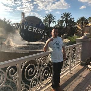 Meet your Posher, Julio